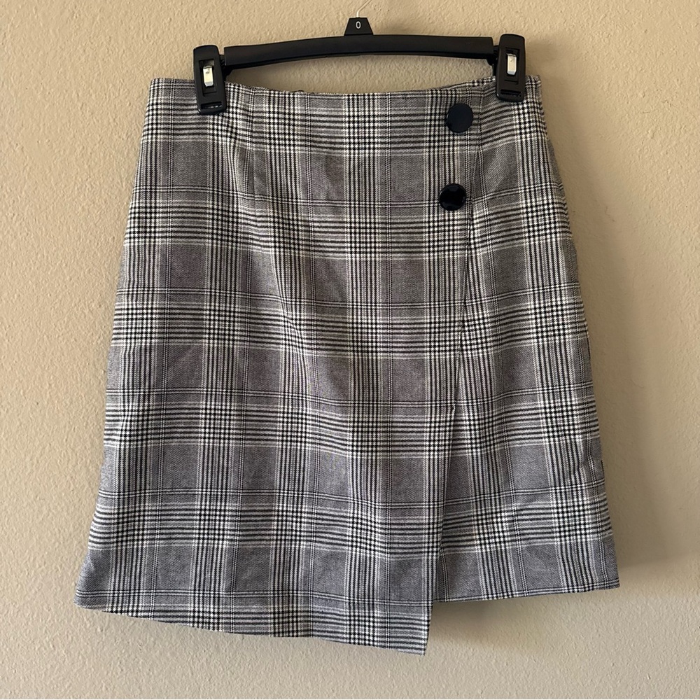 M&S Collection Plaid Gray White Black Mini Skirt Faux Button